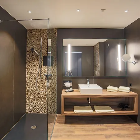 Von Rotz Self-check-in Hotel 3*