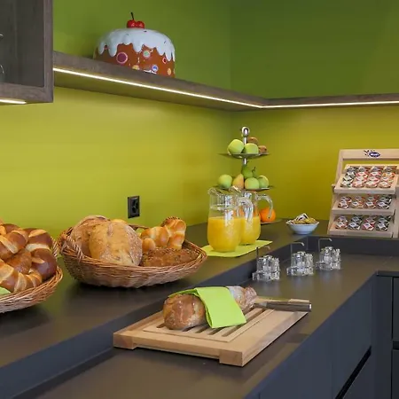 Von Rotz Self-check-in 3*