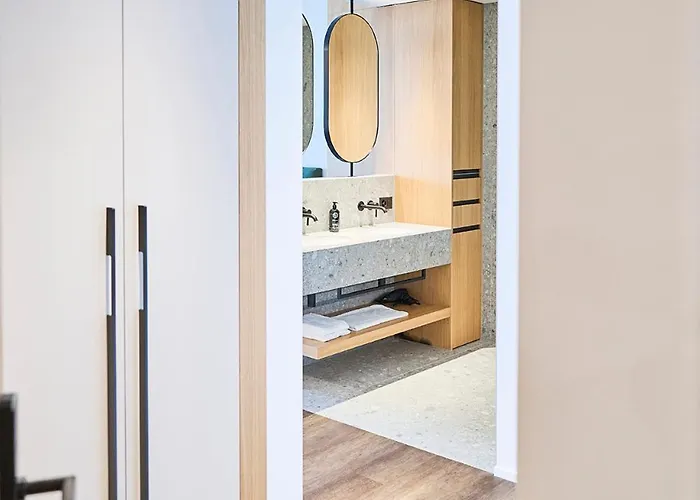 Von Rotz Self-check-in Hotel