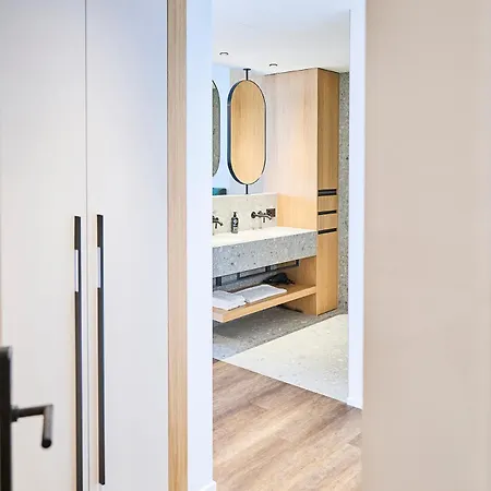 Von Rotz Self-check-in Hotel