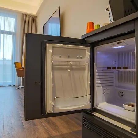 Self Check-in Von Rotz 3* فيل